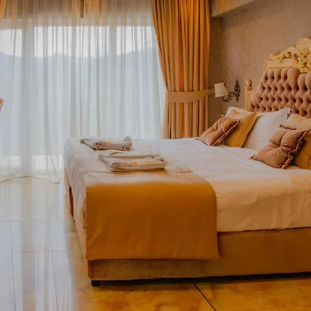 Luxury 'rich'
