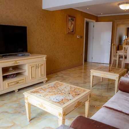 Luxury 'rich' Lägenhet