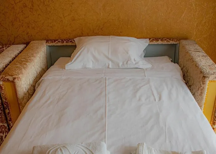 Luxury 'rich' アパート